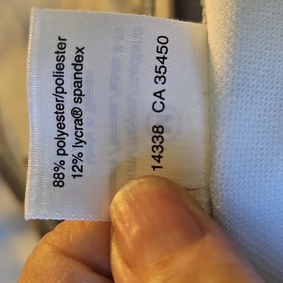 Danskin Active Wear Top Abstract Patterned Sleeveless. Built In Bra. Meduim - Picture 6 of 9